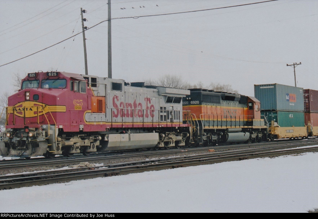 BNSF 625 West